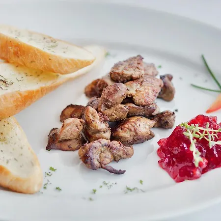 Skalsky Dvur 酒店 佩恩斯坦內姆河畔比斯特日采