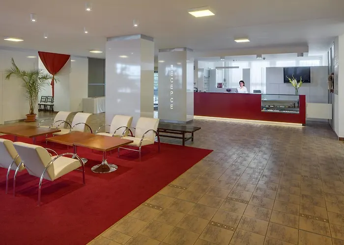 Otel Skalsky Dvur Bystrice nad Pernstejnem