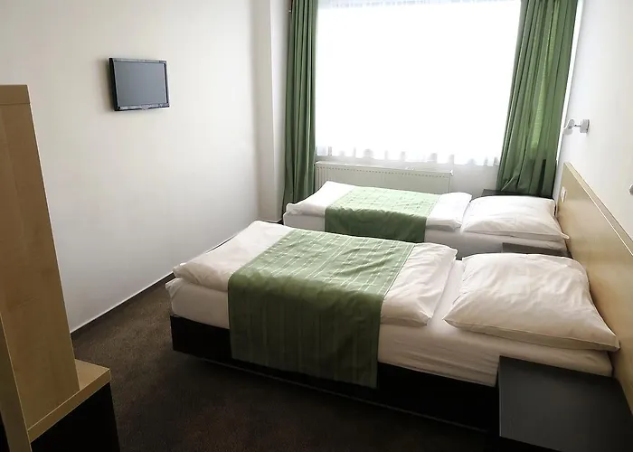 Skalsky Dvur Otel Bystrice nad Pernstejnem